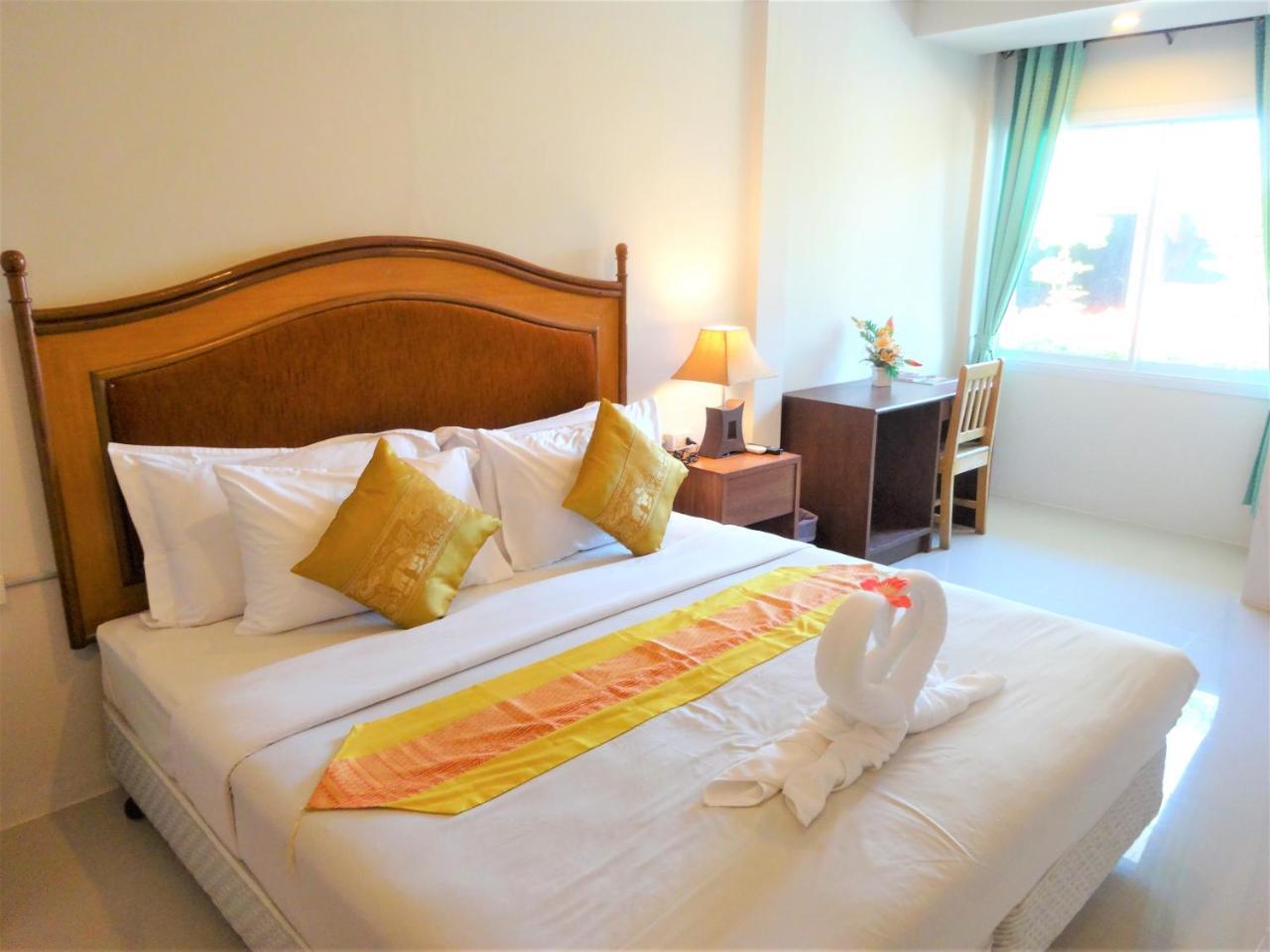 Bangrak Pier Samui Resort Kültér fotó