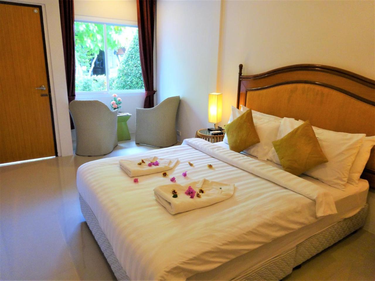 Bangrak Pier Samui Resort Kültér fotó
