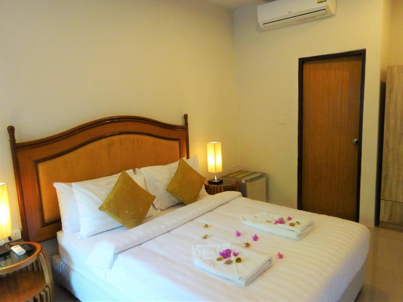 Bangrak Pier Samui Resort Kültér fotó