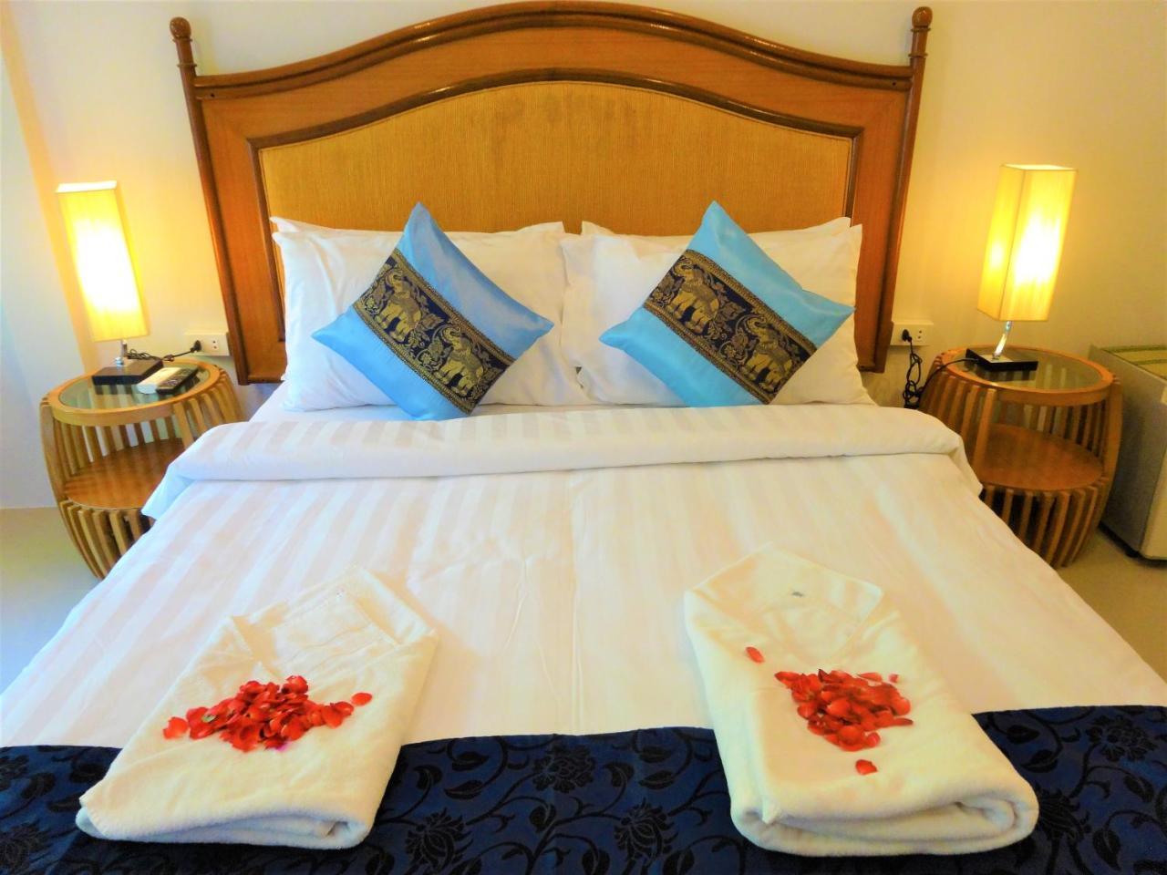 Bangrak Pier Samui Resort Kültér fotó